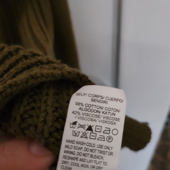 Lucky 🍀 Brand Knit sweater medium olive green arm detail - Picture 9 of 9